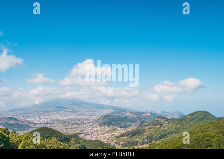 Ländliche Sommer Landschaft panorama Blick vom Mirador del Carmen, Stockfoto