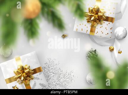 Weihnachten Zusammensetzung realistische Dekoration, geschenk, geschenke, Konfetti, Schneeflocke und Weihnachten Kugeln. Fichte Äste Pine Cone. Hellen festlichen Design, Grußkarte. Weihnachten Hintergrund. Stock Vektor
