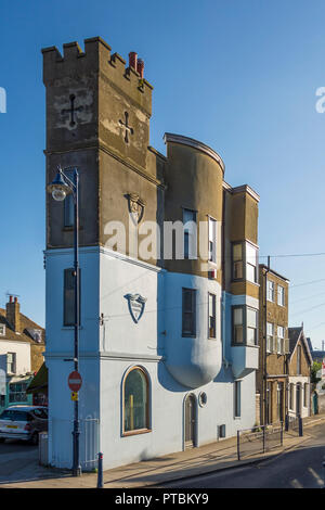 Whitstable Hafen Gebäude, Hafen Straße, Whitstable, Kent, England gebaut 1905. Jetzt ein im Einzelhandel. Stockfoto