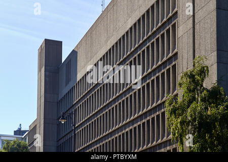 Stockport Rat Büros in einem Brutalist Betonblock Stockfoto