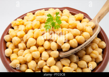 Kichererbsen Eintopf in einem Schlammes Stockfoto