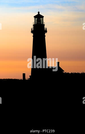 Yaquina Head Lighthouse at Sunset, Oregon Stockfoto