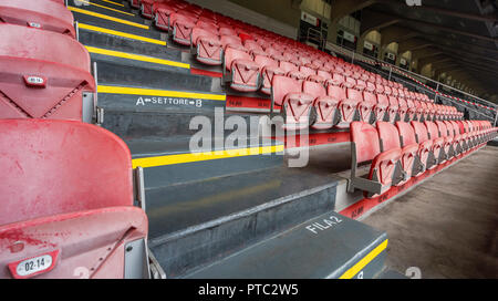 Die Tribünen im Stadion San Siro - offizielle Arena des FC Mailand und FC Inter Stockfoto