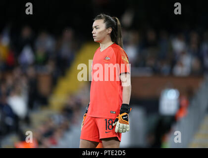 Das Craven Cottage, London, UK. 9. Okt., 2018. Internationaler Fußball Frauen freundlich, England und Australien; Torwart Mackenzie Arnold von Australien Quelle: Aktion plus Sport/Alamy leben Nachrichten Stockfoto