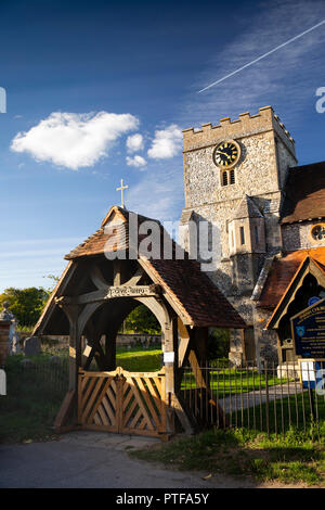 England, Berkshire, Streatley, St Mary's Parish Church und lych Gate Stockfoto