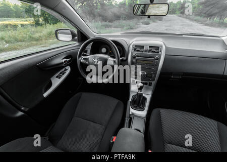 DNIPRO, UKRAINE - September 01, 2018: Toyota Corolla FARBE GRAU, INNEN Stockfoto