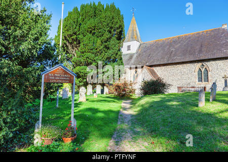 Den Erzengel Michael Kirche, Litlington, East Sussex, England, selektiven Fokus Stockfoto