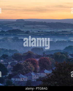 Sonnenaufgang über dem Plymstock und Plymouth Stockfoto