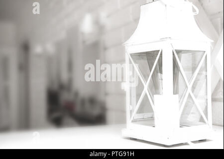 Home verschwommenen Hintergrund mit retro Lampe Stockfoto