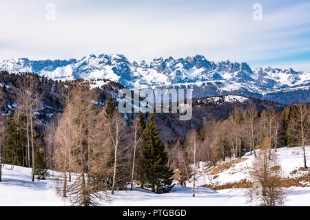 Brenta Dolomiten Monte Bondone gesehen Stockfoto