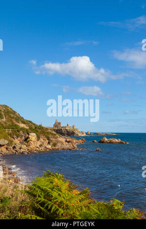 Newark Castle entlang Fife Coastal Path, Schottland. Stockfoto