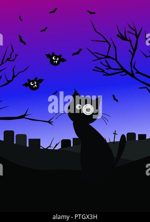 Geist der Katze im alten Wald zwischen Bäumen und viele Fledermäuse auf Violett Himmel Hintergrund. Silhouette von schwarze Katze mit großen verrückt Augen sitzen auf Hügel, an der Kamera schaut. Konzept von Halloween. Stockfoto