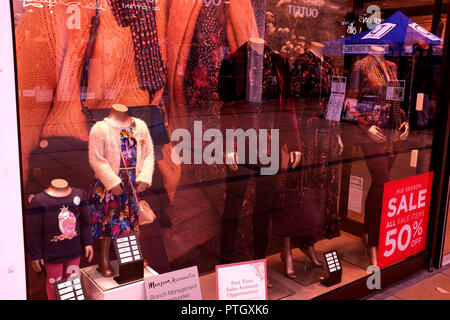 Monsun kleidung shop in Westwood Cross East Kent uk Oktober 2018 Stockfoto