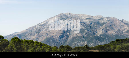 Panoramablick auf, La Torrecilla Peak, Berge im Naturpark Sierra de las Nieves, Andalusien, Spanien Stockfoto