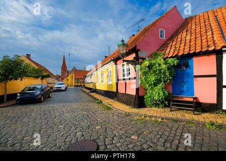 Traditionelle bunte Fachwerkhäuser in Rönne, Bornholm, Dänemark Stockfoto