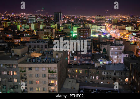 Ein Blick auf Teheran, Iran, bei Nacht Stockfoto