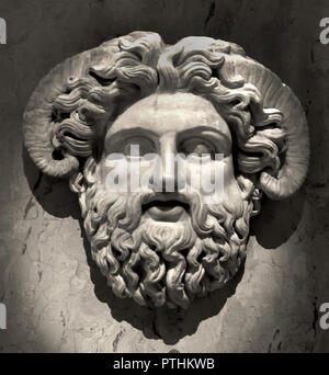 Maske: Zeus Ammon 2. Jahrhundert AD Roman des ägyptischen Fruchtbarkeit Gott Amun wurde von den Griechen unter dem Namen Ammon mit Zeus identifiziert. Stockfoto