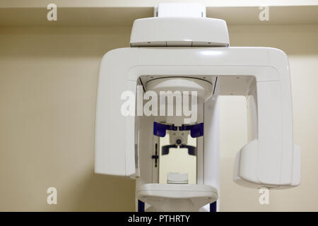 X-Ray Maschine in der zahnmedizinischen Klinik orthopantomography Stockfoto