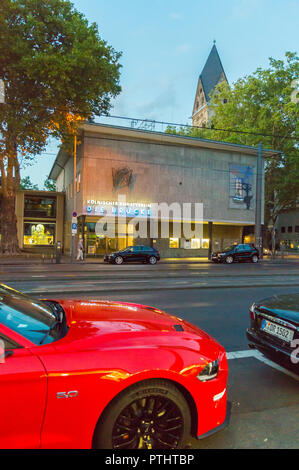 Brutalistischer 'die Brücke' von Wilhelm Riphahn 1949-50 vormals British Council, heute Kolnischer Kunstverein, Hahnenstraße Köln Nordrhein-Westfalen Deutschland Stockfoto