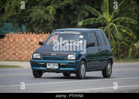 Chiangmai, Thailand - 17. September 2018: Die kleinen privaten City Car, Daihatsu Mira. Foto an der Straße Nr. 121 ca. 8 km von der Innenstadt von Chiang Mai, Thailand. Stockfoto