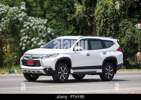 Chiangmai, Thailand - 17. September 2018: Private Mitsubishi Pajero SUV-Auto. Auf der straße Nr. 1001 8 km von Chiang Mai City. Stockfoto