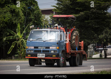 Chiangmai, Thailand - 17. September 2018: Private Isuzu Cargo Truck. Foto an der Straße Nr. 1001 etwa 8 km von der Innenstadt von Chiang Mai, Thailand. Stockfoto