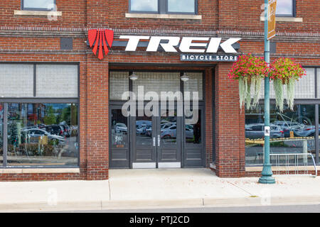 JOHNSON CITY, TN, USA -9/30/18: Die Trek Bicycle Shop in der Innenstadt. Stockfoto