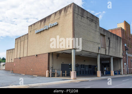 JOHNSON CITY, TN, USA -9/30/18: Das Gebäude in der Innenstadt von Gehäuse der Stadt Zeitung, die Johnson City Press. Stockfoto