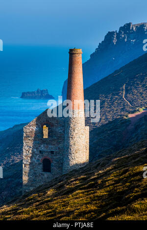 Towanroath Welle Pumpen Motor Haus Wheal Coates Tin Mine. Stockfoto