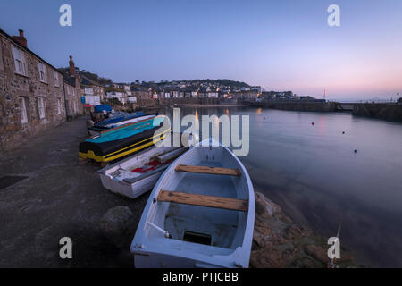 Mousehole Harbour in West Cornwall. Stockfoto