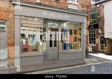 Mulberry shop Swinegate. Stockfoto