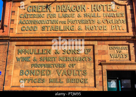 Hertford Stadtzentrum Einkaufsmöglichkeiten und Attraktionen, die Hauptstadt der Grafschaft Hertfordshire, England Stockfoto