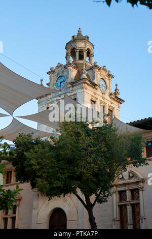 Rathaus in der Altstadt von Alcudia, Mallorca, Spanien Stockfoto