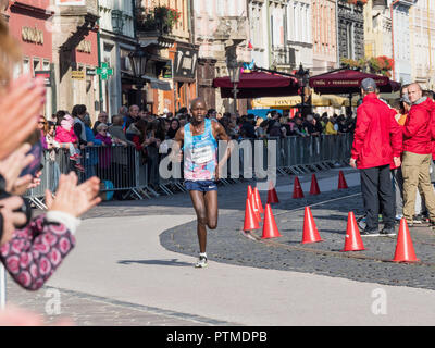 KOSICE, Slowakei - 6. Oktober 2018. 95 Mezinarodni Maraton Mieru, 95 MMM 2018 Kosice. 95 International Marathon des Friedens Kosice, Slowakei Stockfoto