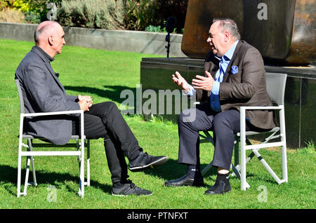 Chris Williamson MP (Arbeit: Derby North) von Alex Salmond für Russland Heute TV interviewt Stockfoto