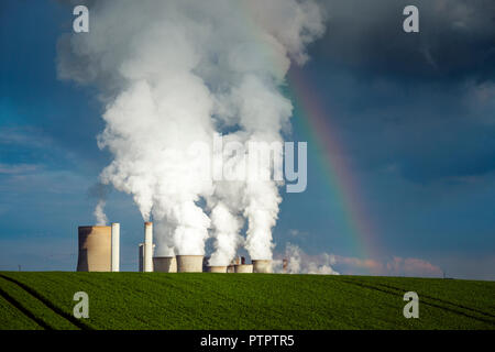Eindruck von der Kohlekraftwerk Tagebau Hambach, einem großen offenen Grube Coal Mine in Niederzier und Elsdorf (Nordrhein-Westfalen), durch R betrieben Stockfoto