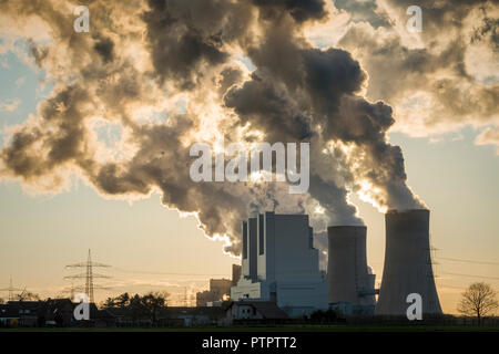 Eindruck von der Kohlekraftwerk Tagebau Hambach, einem großen offenen Grube Coal Mine in Niederzier und Elsdorf (Nordrhein-Westfalen), durch R betrieben Stockfoto