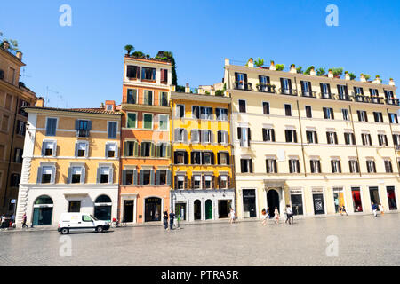 Fassaden in Piazza di Spagna - Rom, Italien Stockfoto