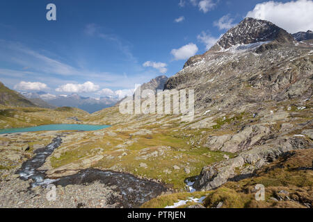 Das Gradentaltal. Schober Berggruppe. Mittersee, Bach. Hohe Tauern. Österreichische Alpen. Europa. Stockfoto