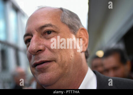 DF-Brasilia - 10/10/2018 - National Executive Meeting PDT-Ciro Gomes, PDT Präsidentschaftskandidaten bei den Wahlen besiegt, nach dem Treffen am Mittwoch, den 10. Oktober, Unterstützung zu entscheiden, in der zweiten Runde der Wahlen. Foto: Mateus Bonomi/AGIF Stockfoto