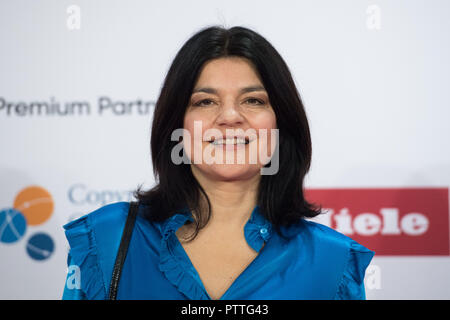 Frankfurt am Main, Deutschland. 09 Okt, 2018. Jasmin Tabatabai, Schauspielerin, Büste, Roter Teppich für die Eröffnungsfeier auf der Frankfurter Buchmesse 2018 am 09.10.2018, Frankfurter Buchmesse 2018 vom 10.10 - 14.10.2018 in Frankfurt am Main/Deutschland. | Verwendung der weltweiten Kredit: dpa/Alamy leben Nachrichten Stockfoto