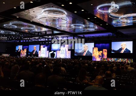 Us-Präsident Donald Trump Adressen der Internationale Verband der Leiter von Polizei und Strafverfolgungsbehörden Übereinkommen im Orange County Convention Center 8. Oktober in Orlando, Florida, 2018. Stockfoto