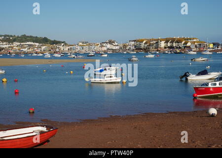 Boote an der Mündung des Flusses Teign, Devon Stockfoto