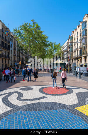 Joan Miro's Mosaik auf Pla de l'Os, Las Ramblas, Barcelona, Katalonien, Spanien. Stockfoto