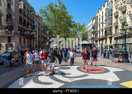 Joan Miro's Mosaik auf Pla de l'Os, Las Ramblas, Barcelona, Katalonien, Spanien. Stockfoto