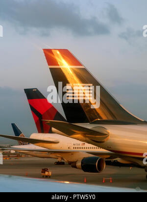 Amerikanische Flugzeuge, Airline logos Stockfoto