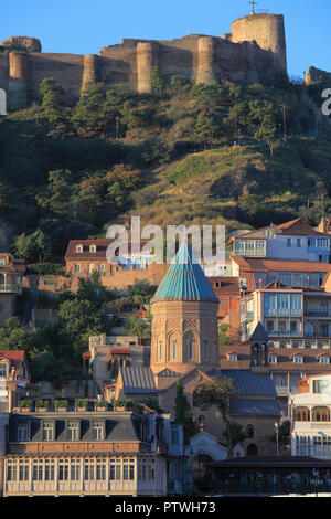 Georgien, Tiflis, Festung Narikala, St George Kathedrale, Skyline, Stockfoto