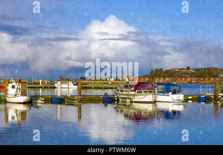 Kleine dänische Hafen mit Angeln Schiffe Hintergrund Stockfoto