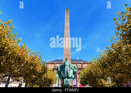 Straßburg, Frankreich - September 09, 2018: Obelisk Leclerc in Straßburg. Es wurde von der Künstlerin Sauphique 1951 als Erinnerung für General Leclerc Stockfoto