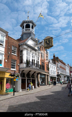 Das 14. Jahrhundert Guildhall ist ein denkmalgeschütztes Gebäude in der Klasse 1 High Street, Guildford, Surrey, England. Es war einmal als Gerichtssaal verwendet. Stockfoto